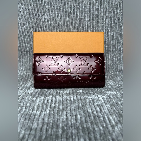 LOUIS VUITTON WALLET - MAROON CARD & CASH WALLET - Picture 4 of 12